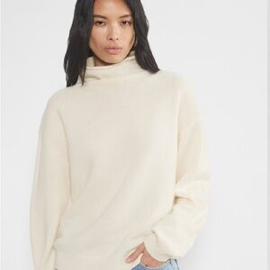 Aritzia NWT White Cashmere Mock Neck Sweater